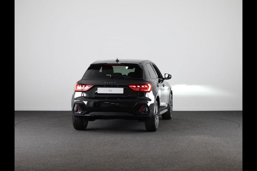 Audi A1 allstreet 30 TFSI Advanced edition 110pk | Parkeerrijcamera, keyless entry, verwarmbare voerstoelen, led koplampen