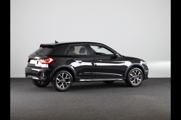 Audi A1 allstreet 30 TFSI Advanced edition 110pk | Parkeerrijcamera, keyless entry, verwarmbare voerstoelen, led koplampen