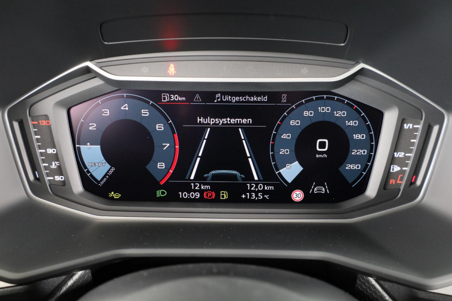 Audi A1 allstreet 30 TFSI Advanced edition 110pk | Parkeerrijcamera, keyless entry, verwarmbare voerstoelen, led koplampen