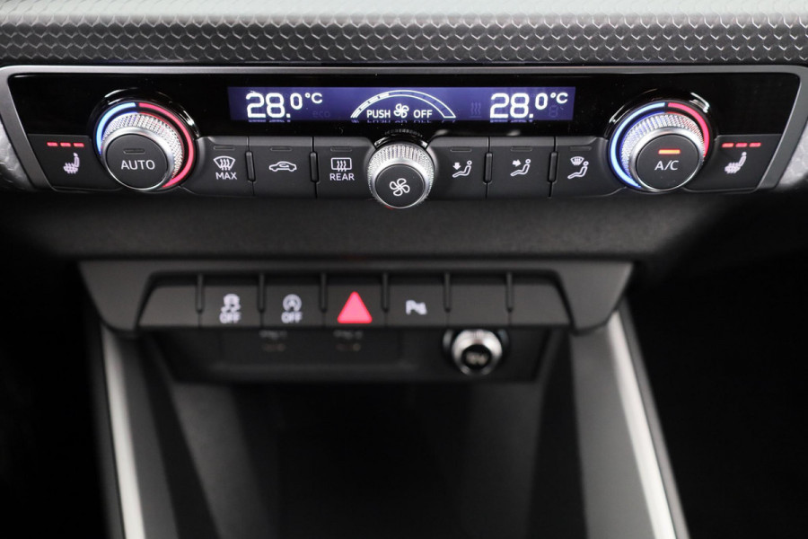Audi A1 allstreet 30 TFSI Advanced edition 110pk | Parkeerrijcamera, keyless entry, verwarmbare voerstoelen, led koplampen