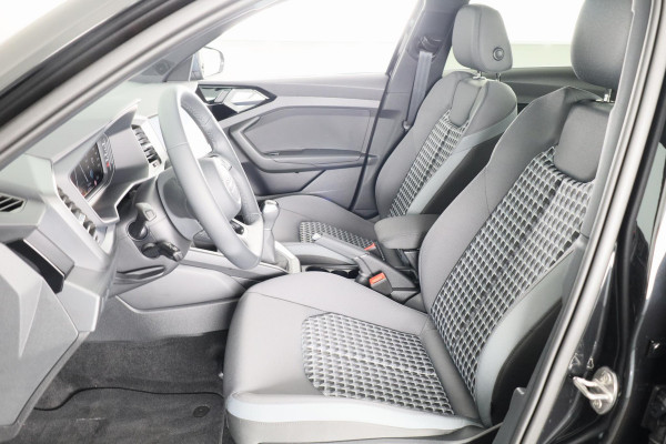 Audi A1 allstreet 30 TFSI Advanced edition 110pk | Parkeerrijcamera, keyless entry, verwarmbare voerstoelen, led koplampen