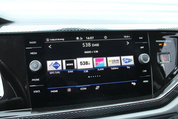 Volkswagen Taigo 1.0 TSI 111pk Life Business DSG7 NL-Auto NAP Clima Cruise Navi Carplay LMV PDC Voor & Achter