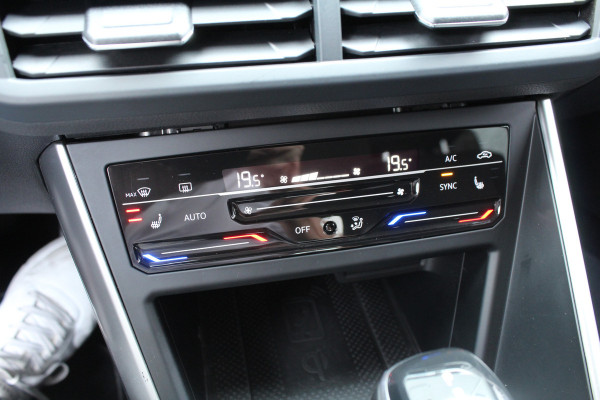 Volkswagen Taigo 1.0 TSI 111pk Life Business DSG7 NL-Auto NAP Clima Cruise Navi Carplay LMV PDC Voor & Achter