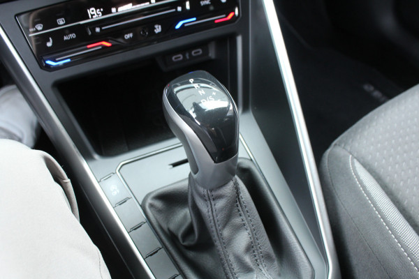 Volkswagen Taigo 1.0 TSI 111pk Life Business DSG7 NL-Auto NAP Clima Cruise Navi Carplay LMV PDC Voor & Achter