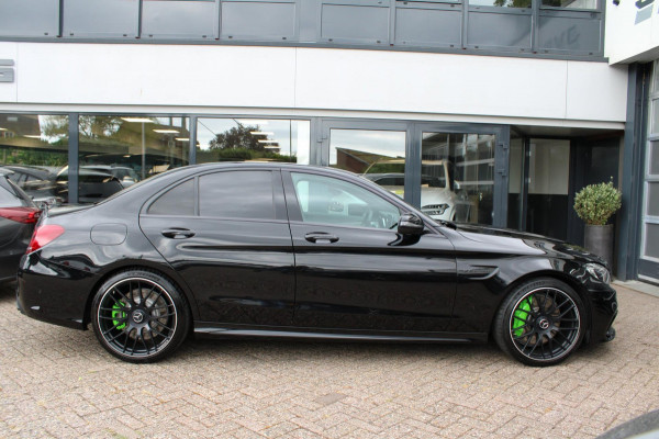 Mercedes-Benz C-Klasse AMG 63