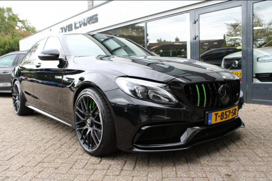 Mercedes-Benz C-Klasse AMG 63