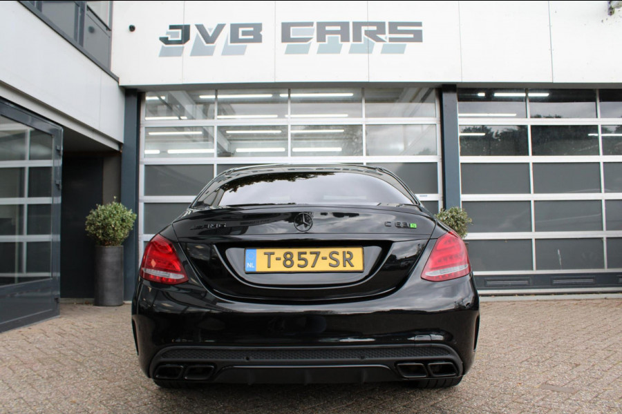 Mercedes-Benz C-Klasse AMG 63