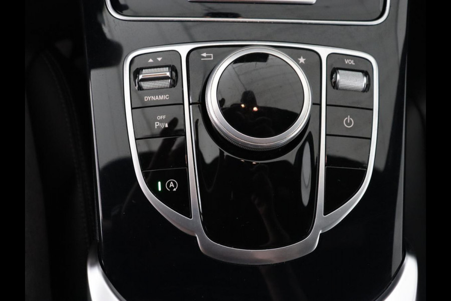 Mercedes-Benz C-Klasse 180 AMG Sport Edition | Stoelverwarming | Camera | Leder | Navigatie | Full LED | Park Assist | Climate control | Bluetooth