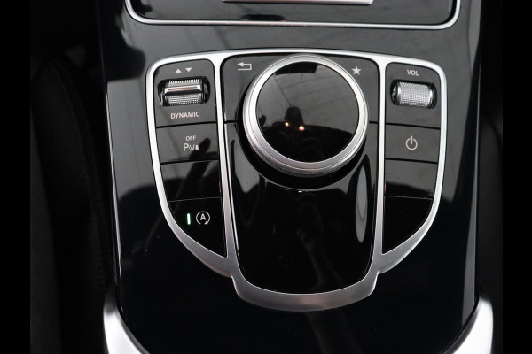 Mercedes-Benz C-Klasse 180 AMG Sport Edition | Stoelverwarming | Camera | Leder | Navigatie | Full LED | Park Assist | Climate control | Bluetooth