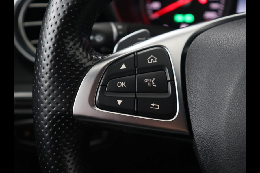 Mercedes-Benz C-Klasse 180 AMG Sport Edition | Stoelverwarming | Camera | Leder | Navigatie | Full LED | Park Assist | Climate control | Bluetooth