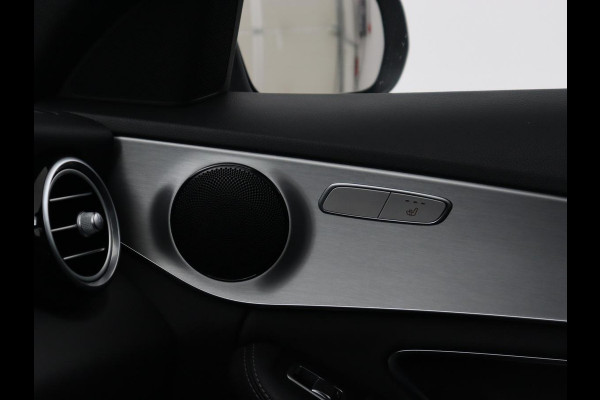 Mercedes-Benz C-Klasse 180 AMG Sport Edition | Stoelverwarming | Camera | Leder | Navigatie | Full LED | Park Assist | Climate control | Bluetooth