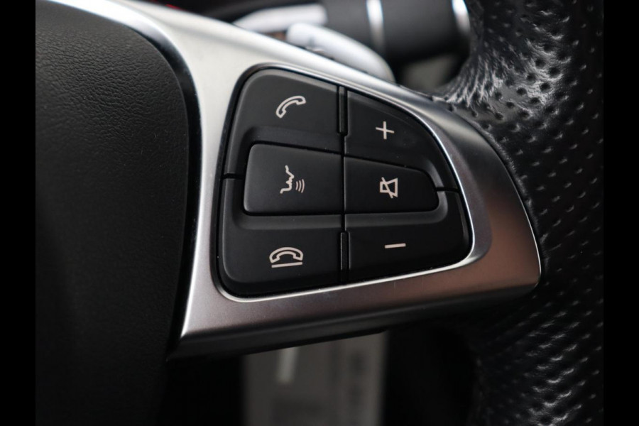 Mercedes-Benz C-Klasse 180 AMG Sport Edition | Stoelverwarming | Camera | Leder | Navigatie | Full LED | Park Assist | Climate control | Bluetooth