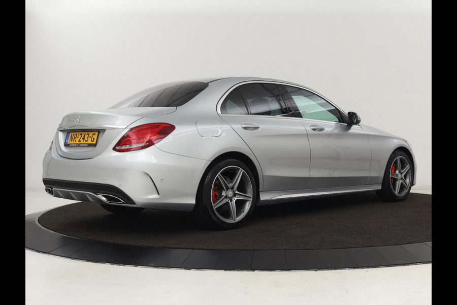 Mercedes-Benz C-Klasse 180 AMG Sport Edition | Stoelverwarming | Camera | Leder | Navigatie | Full LED | Park Assist | Climate control | Bluetooth