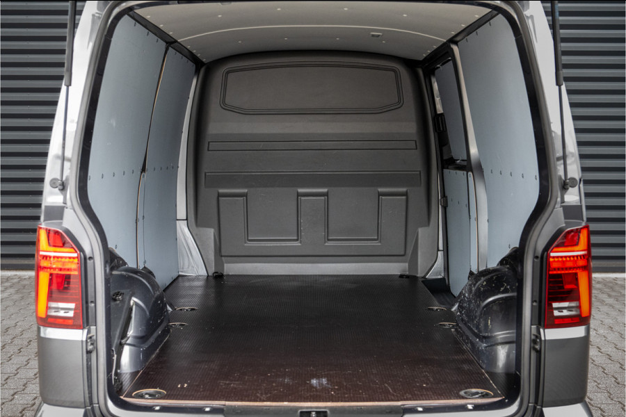 Volkswagen Transporter 2.0 TDI Bulli L2H1 19'' - Indium Black
