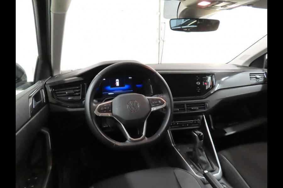 Volkswagen Polo 1.0 TSI DSG-7 Aut. Life Business Airco ECC Navi Carplay PDC VA Stoelverwarming Privacy Glass 15" LM Velgen ESSEX
