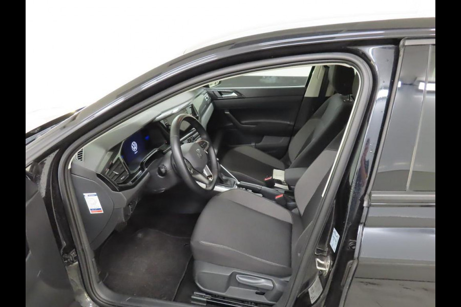 Volkswagen Polo 1.0 TSI DSG-7 Aut. Life Business Airco ECC Navi Carplay PDC VA Stoelverwarming Privacy Glass 15" LM Velgen ESSEX