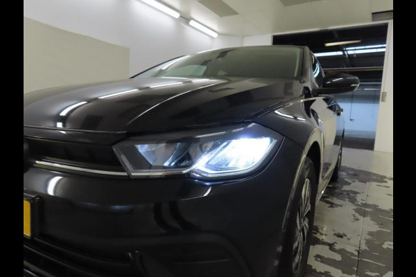 Volkswagen Polo 1.0 TSI DSG-7 Aut. Life Business Airco ECC Navi Carplay PDC VA Stoelverwarming Privacy Glass 15" LM Velgen ESSEX
