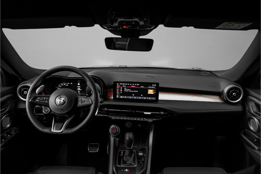 Alfa Romeo Tonale 1.5T Hybrid Veloce 160PK H/K Matrix LED 20"