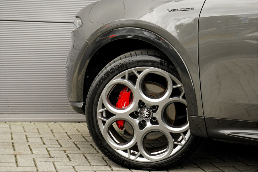 Alfa Romeo Tonale 1.5T Hybrid Veloce 160PK H/K Matrix LED 20"