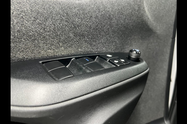 Toyota Yaris 1.5 Hybrid Dynamic | Carplay | Camera | Cruise|