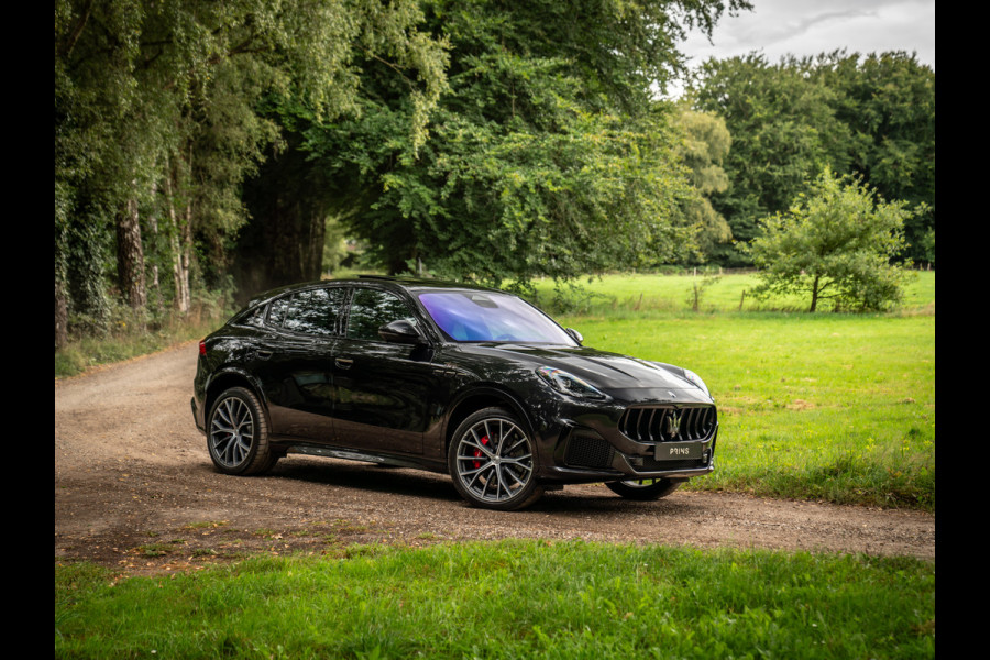 Maserati Grecale 3.0 V6 Trofeo 530pk | Pano-dak | Sonus Faber | Stoelventilatie | Luchtvering
