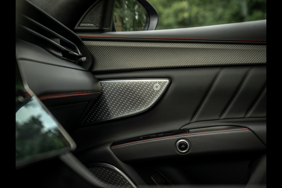 Maserati Grecale 3.0 V6 Trofeo 530pk | Pano-dak | Sonus Faber | Stoelventilatie | Luchtvering