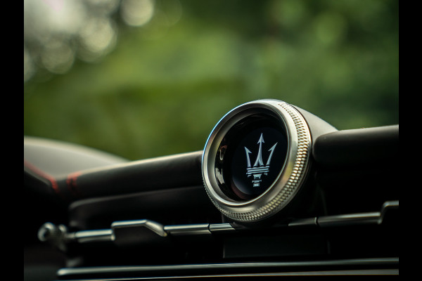 Maserati Grecale 3.0 V6 Trofeo 530pk | Pano-dak | Sonus Faber | Stoelventilatie | Luchtvering