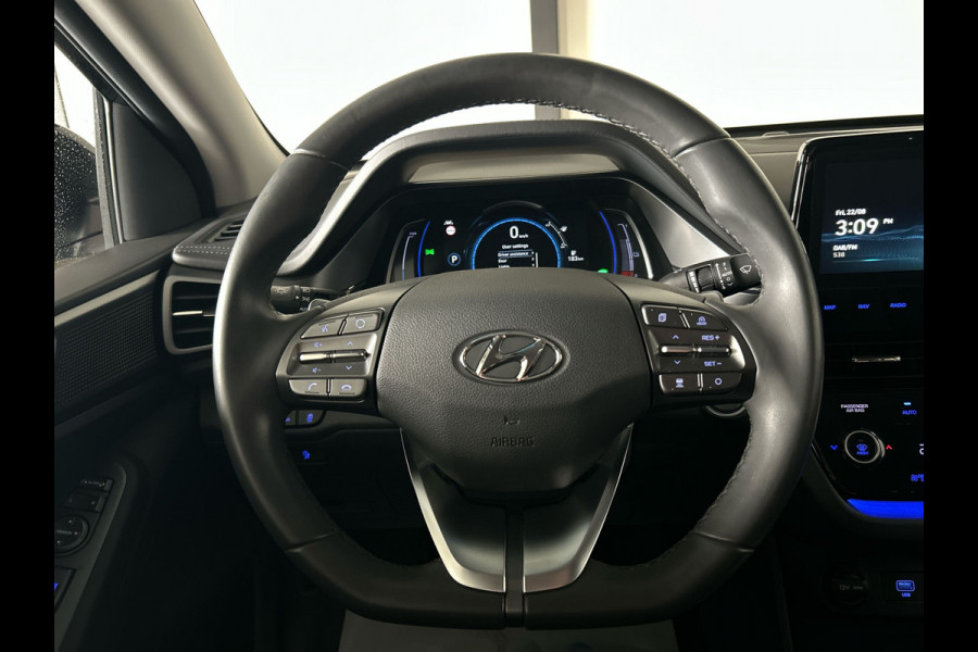 Hyundai IONIQ Comfort EV 38 kWh | Auto in nieuwstaat! | Infinity sound | Stoelverwarming | Soh (batterijcheck) 97,1 %