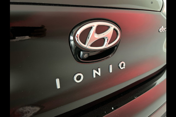 Hyundai IONIQ Comfort EV 38 kWh | Auto in nieuwstaat! | Infinity sound | Stoelverwarming | Soh (batterijcheck) 97,1 %