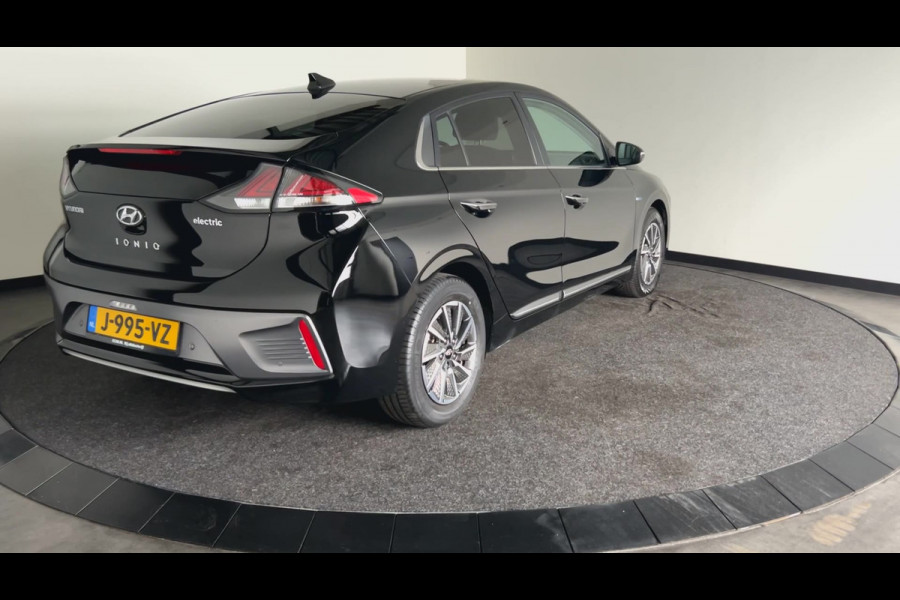 Hyundai IONIQ Comfort EV 38 kWh | Auto in nieuwstaat! | Infinity sound | Stoelverwarming | Soh (batterijcheck) 97,1 %
