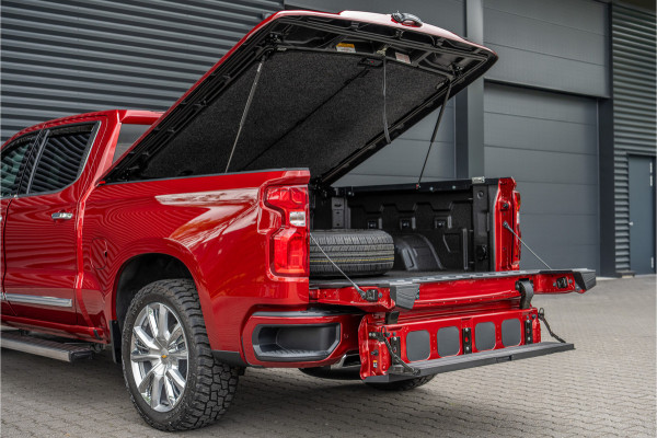 Chevrolet Silverado 6.2 V8 High Country LPG - Trainhorn- Tonneaucover- Mickey Thompson