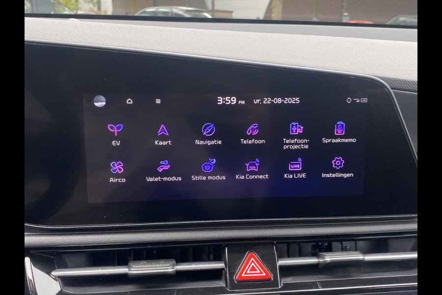 Kia Niro EV DynamicLine 64.8 kWh 1e Eigenaar | Originele NL Auto | Adaptieve Cruise Controle | Achteruitrijcamera | Navigatie | 3-fase | SOH 100% | Fabrieksgarantie tot 08-2029 | Rijklaar geleverd!