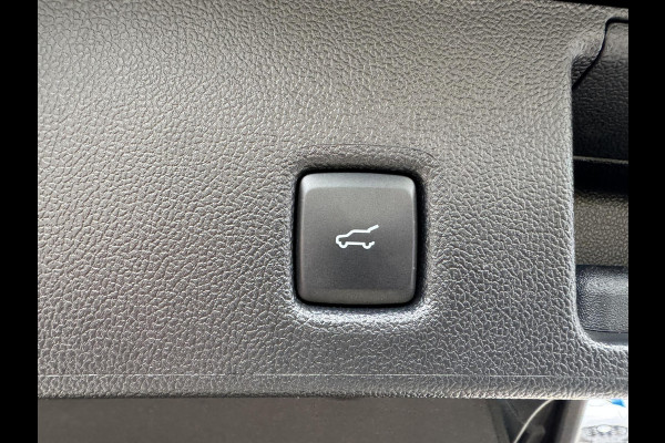 Ford Kuga 2.5 FHEV ST-Line X | SCI | 190pk | Driver Assistance Pack | Winterpack | Panoramadak | Technology Pack | Geen Stekker nodig | All Season banden