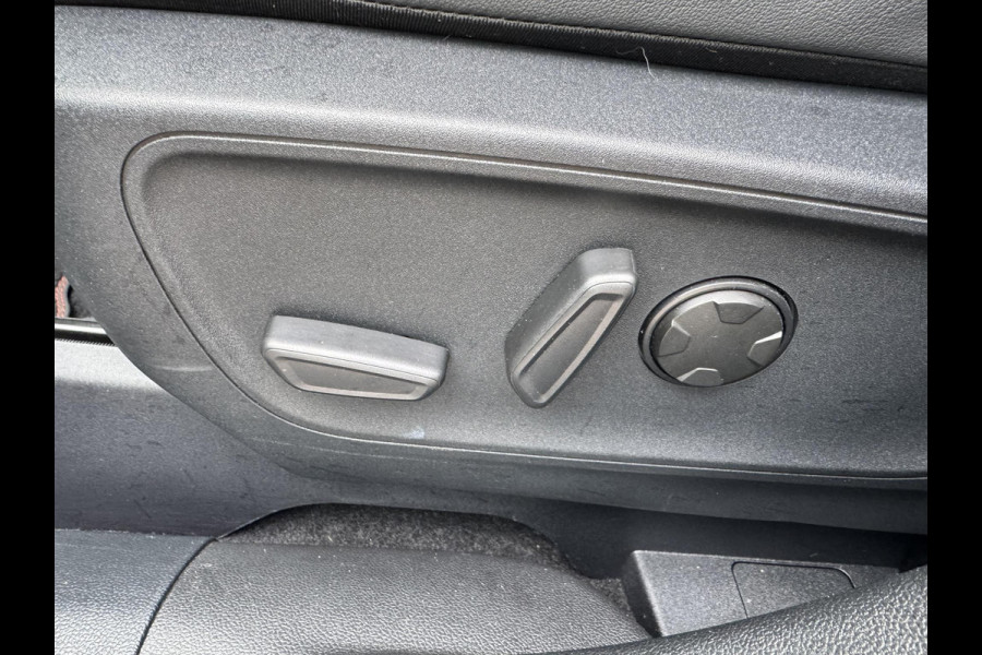 Ford Kuga 2.5 FHEV ST-Line X | SCI | 190pk | Driver Assistance Pack | Winterpack | Panoramadak | Technology Pack | Geen Stekker nodig | All Season banden