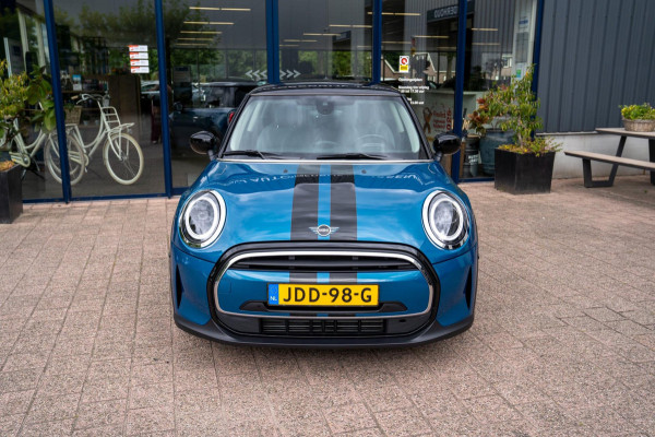 MINI Cooper 1.5 Classic | Prijs rijklaar incl. 12 mnd garantie | Lmv Navi Camera Pdc Apple/Android Stoelverw