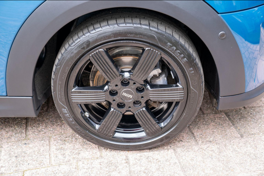 MINI Cooper 1.5 Classic | Prijs rijklaar incl. 12 mnd garantie | Lmv Navi Camera Pdc Apple/Android Stoelverw