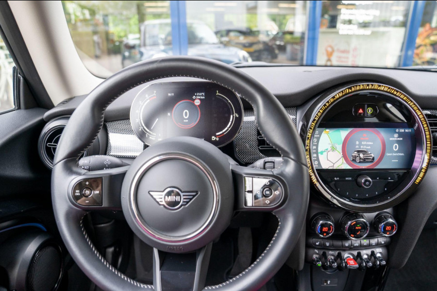 MINI Cooper 1.5 Classic | Prijs rijklaar incl. 12 mnd garantie | Lmv Navi Camera Pdc Apple/Android Stoelverw