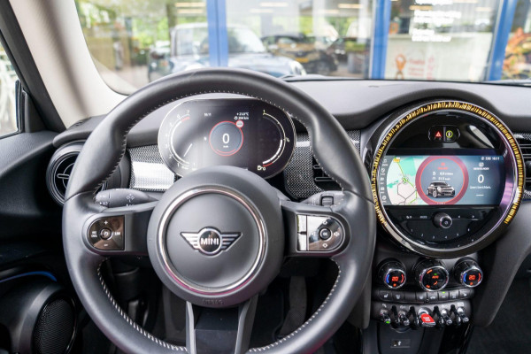 MINI Cooper 1.5 Classic | Prijs rijklaar incl. 12 mnd garantie | Lmv Navi Camera Pdc Apple/Android Stoelverw