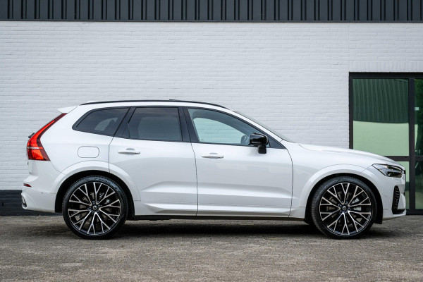 Volvo XC60 2.0 T6 AWD R-Design 398pk Luchtvering 22'' Pano
