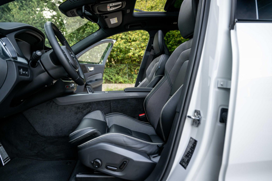 Volvo XC60 2.0 T6 AWD R-Design 398pk Luchtvering 22'' Pano