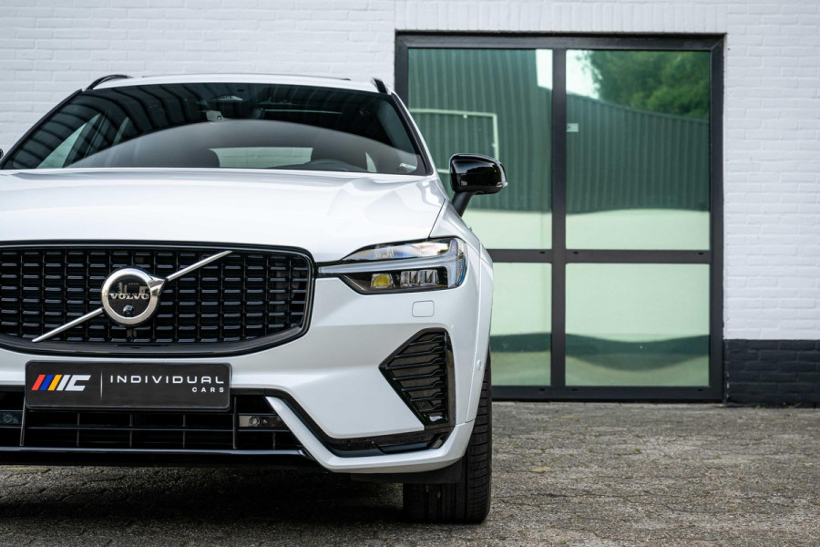 Volvo XC60 2.0 T6 AWD R-Design 398pk Luchtvering 22'' Pano