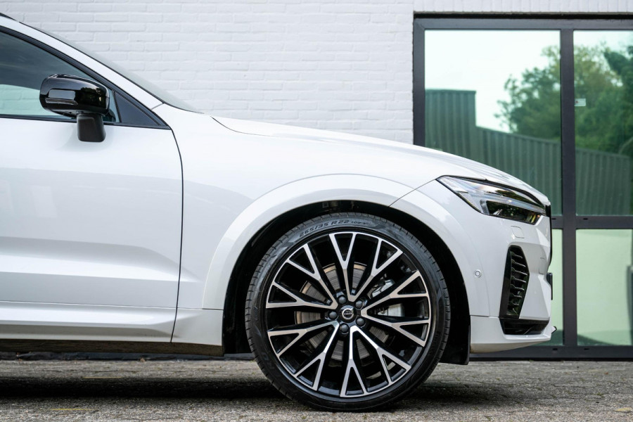 Volvo XC60 2.0 T6 AWD R-Design 398pk Luchtvering 22'' Pano