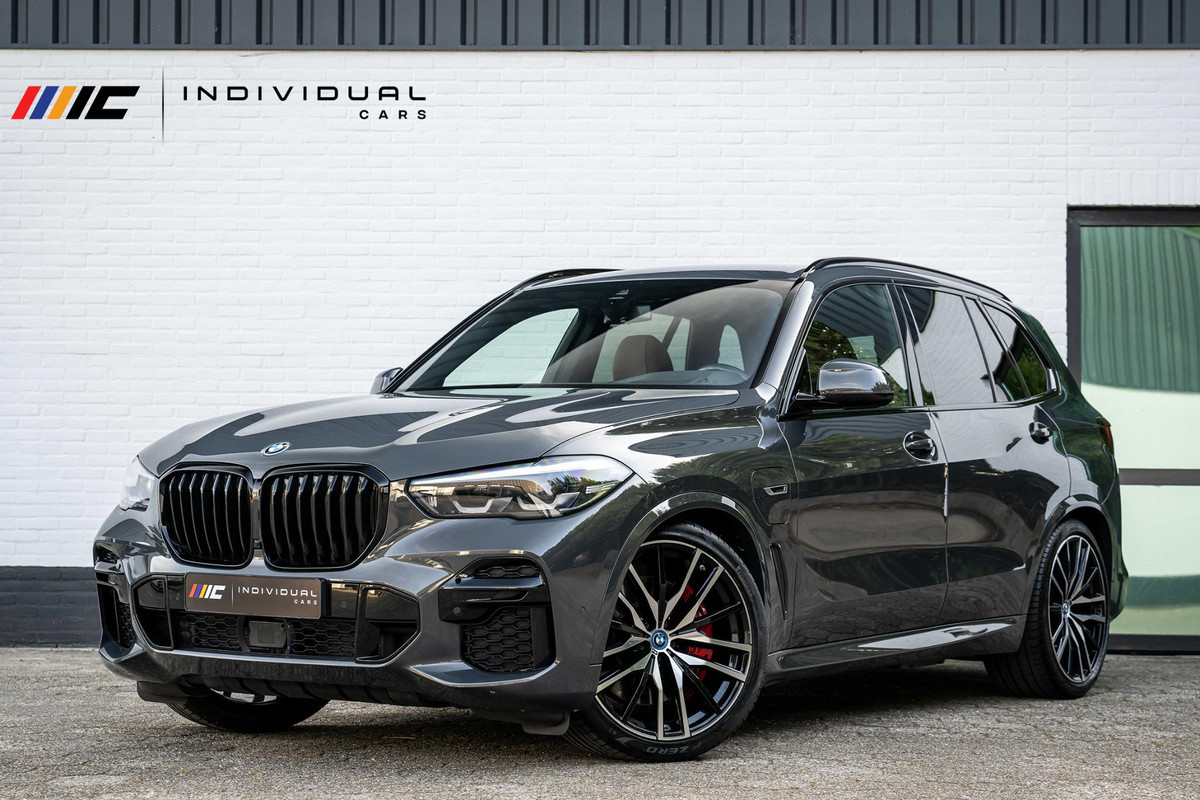 BMW X5 xDrive45e 394pk M-Sport 4-Wielsturing H/K Trekhaak BMW X5 xDrive45e 394pk M-Sport 4-Wielsturing H/K Trekhaak