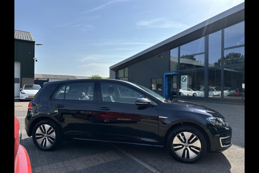 Volkswagen e-Golf E-DITION Dealer onderhouden | Origineel Nederlandse auto met NAP | Rijklaar geleverd met 12 mnd BOVAG Garantie