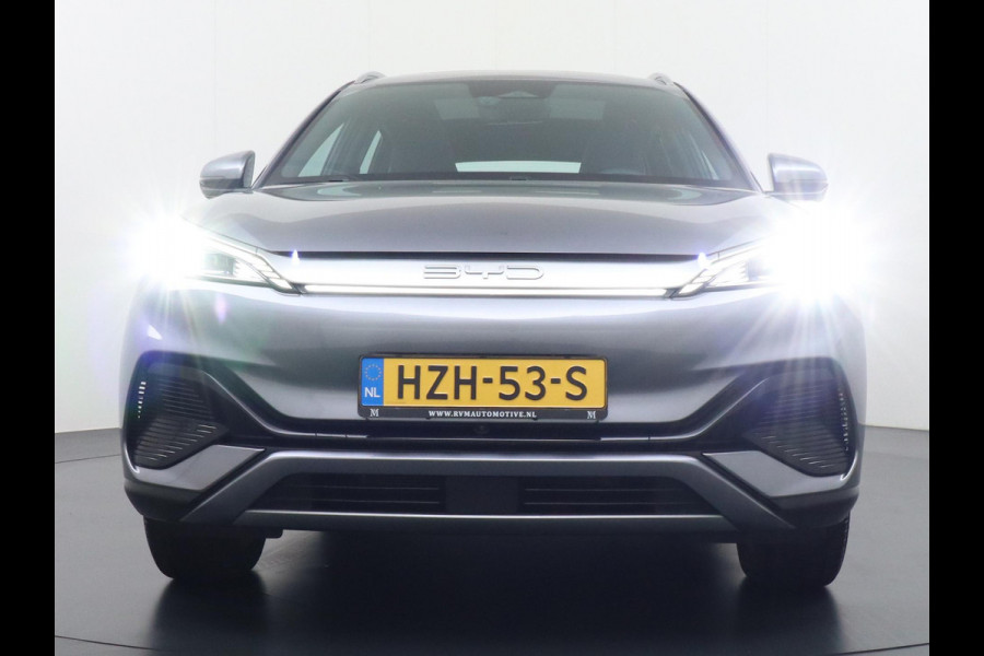 BYD ATTO 3 Design VAN: 29.900,- VOOR: 26.770,- UW HERFSTVOORDEEL: 3.130,- Complete Auto | Panoramadak | Elektrische Kofferbak | 360° Camera | Rijklaar incl. Fabrieksgarantie t/m 2029 | Aandrijflijn & Accu tot 2031!