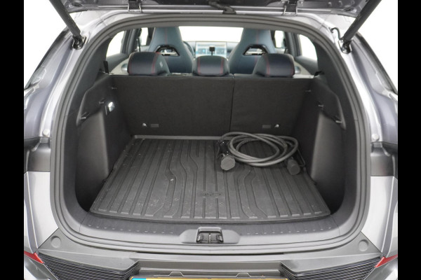 BYD ATTO 3 Design VAN: 29.900,- VOOR: 26.770,- UW HERFSTVOORDEEL: 3.130,- Complete Auto | Panoramadak | Elektrische Kofferbak | 360° Camera | Rijklaar incl. Fabrieksgarantie t/m 2029 | Aandrijflijn & Accu tot 2031!