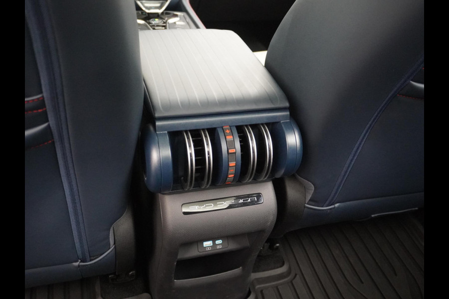 BYD ATTO 3 Design VAN: 29.900,- VOOR: 26.770,- UW HERFSTVOORDEEL: 3.130,- Complete Auto | Panoramadak | Elektrische Kofferbak | 360° Camera | Rijklaar incl. Fabrieksgarantie t/m 2029 | Aandrijflijn & Accu tot 2031!