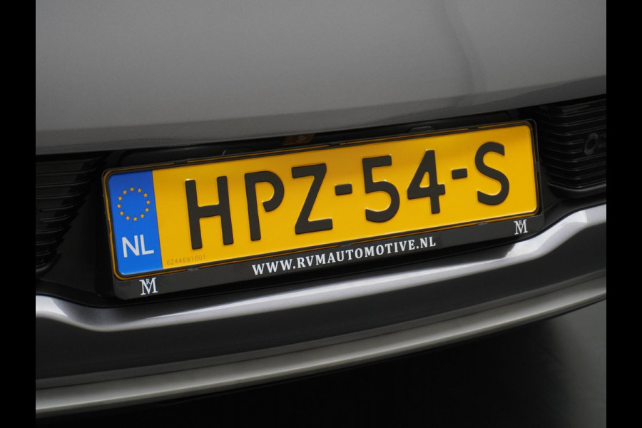 BYD ATTO 3 design VAN: 29.900,- VOOR: 26.770,- UW HERFSTVOORDEEL: 3.130,- Complete Auto | Panoramadak | Elektrische Kofferbak | 360° Camera | Rijklaar incl. Fabrieksgarantie t/m 2029 | Aandrijflijn & Accu tot 2031!