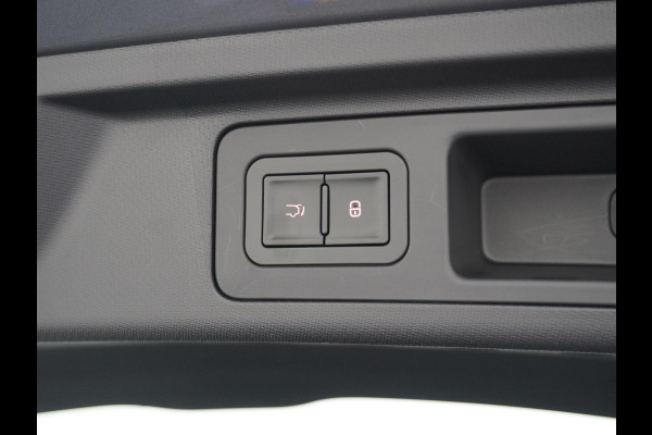 BYD ATTO 3 design VAN: 29.900,- VOOR: 26.770,- UW HERFSTVOORDEEL: 3.130,- Complete Auto | Panoramadak | Elektrische Kofferbak | 360° Camera | Rijklaar incl. Fabrieksgarantie t/m 2029 | Aandrijflijn & Accu tot 2031!