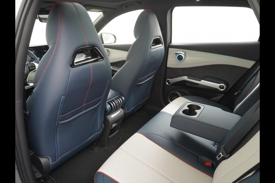BYD ATTO 3 design VAN: 29.900,- VOOR: 26.770,- UW HERFSTVOORDEEL: 3.130,- Complete Auto | Panoramadak | Elektrische Kofferbak | 360° Camera | Rijklaar incl. Fabrieksgarantie t/m 2029 | Aandrijflijn & Accu tot 2031!